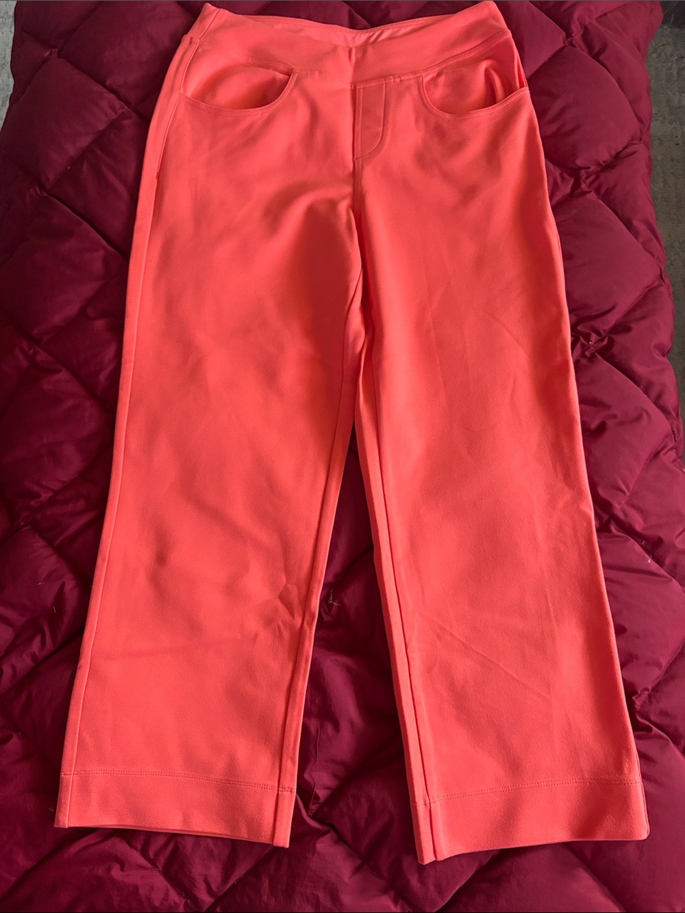 Belle by Kim Gravel ponte knit capri pants